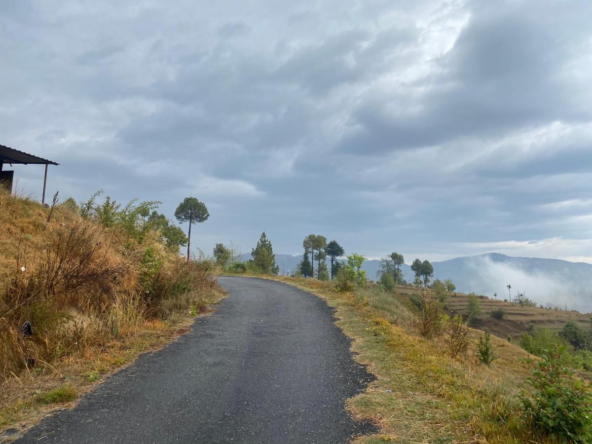 Brook Cottage Champawat Esterno foto